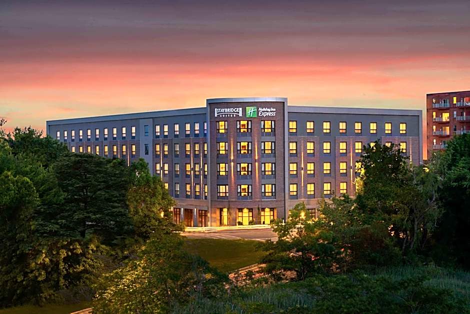 Holiday Inn Express Boston - Quincy By IHG