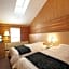 Log Hotel The Maple Lodge