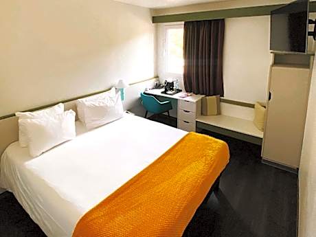 Double Room with 1 double bed