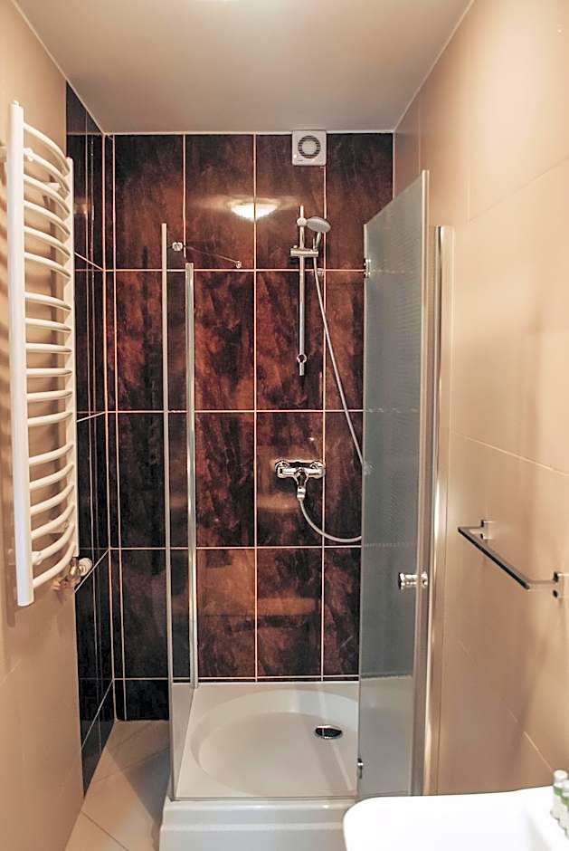 Redwood Hostel by EASY RENT Apartments