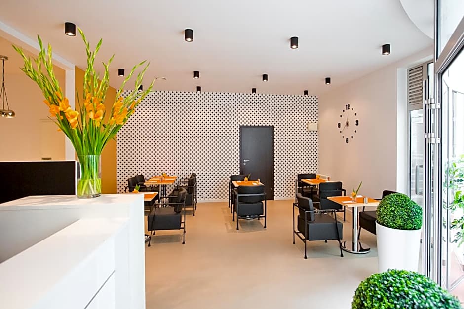 Platinum Apartments Aparthotel