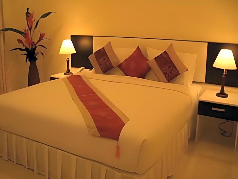 Laem Din Hotel