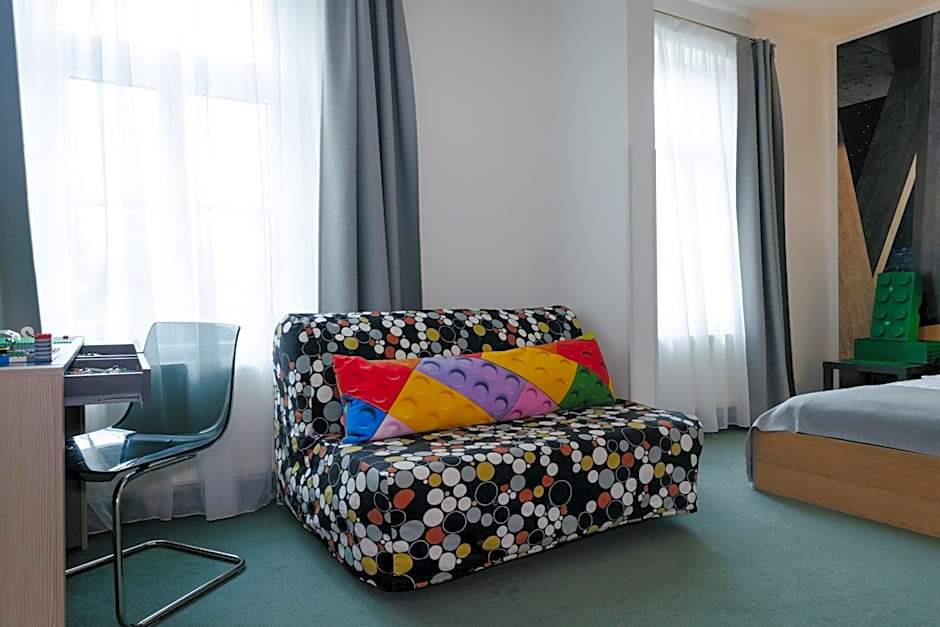 Hotel a Museum of Bricks