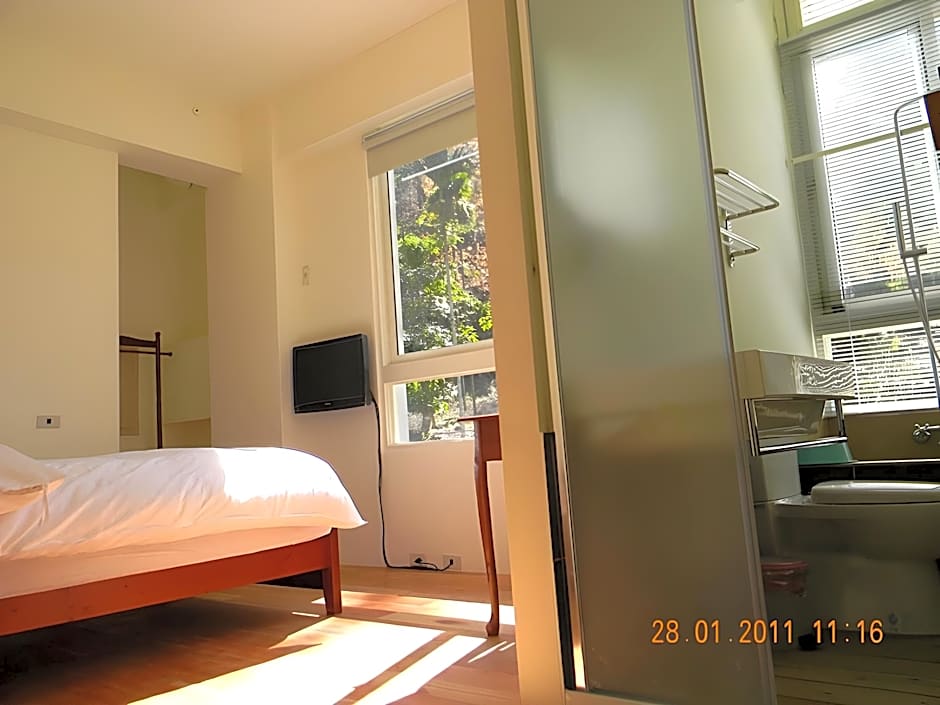 Young Chi Ku Hot Spring B&B