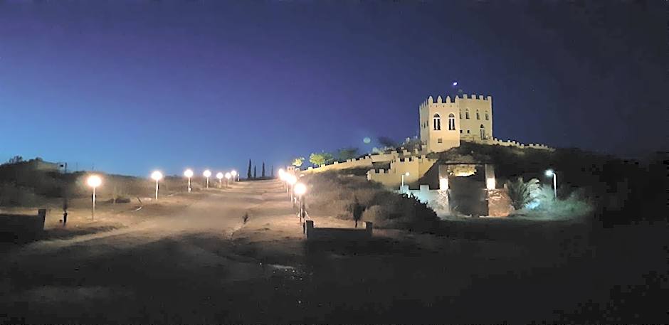 Hotel Cueva Tardienta Monegros-Adults Only