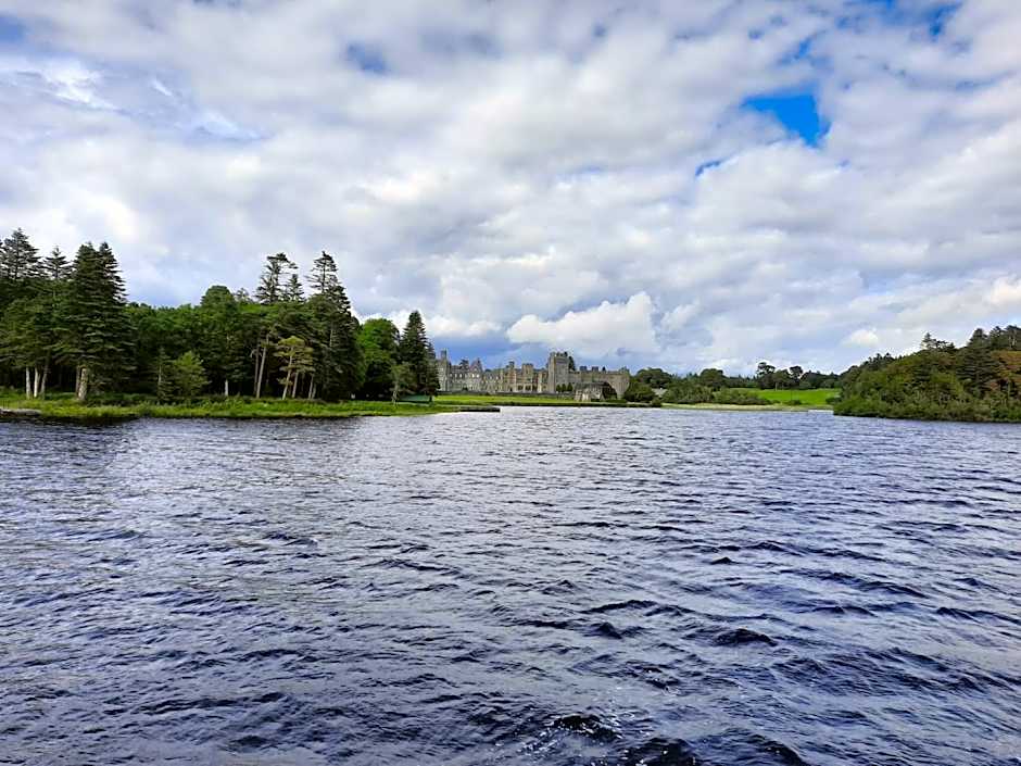 Whitethorn Lodge, Bed & Breakfast, Lackafinna