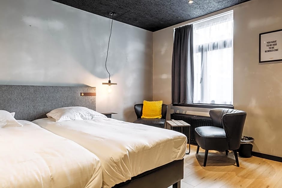 Upstairs Hotel