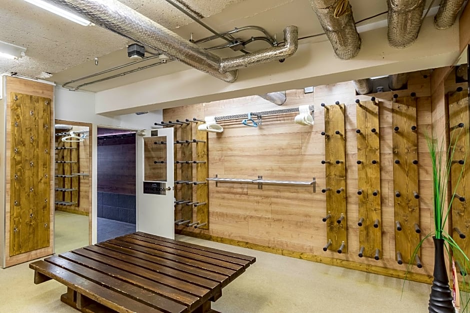 Fresh Powder Accommodation