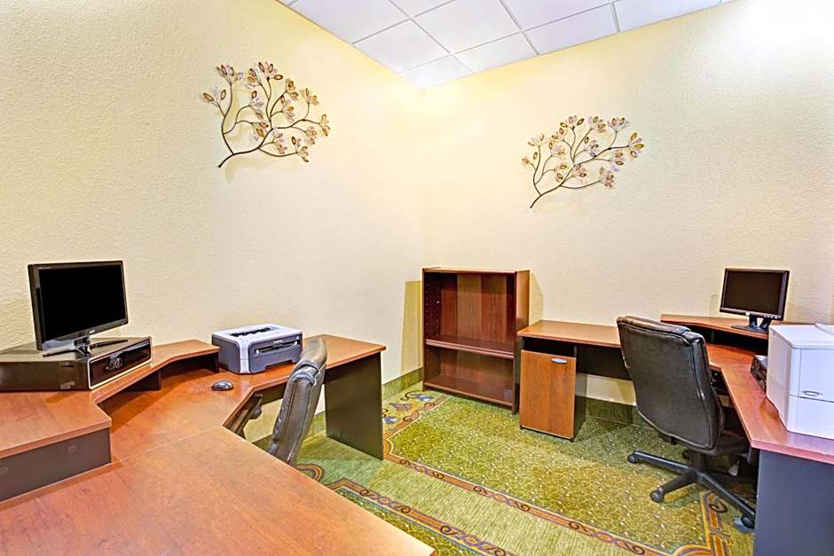 Ramada by Wyndham Statesville
