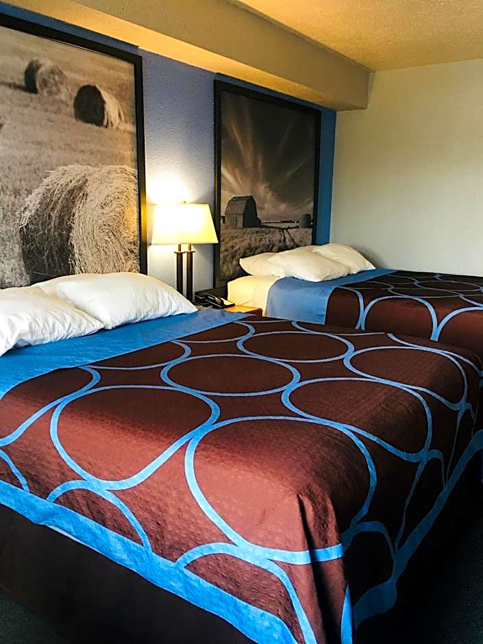 Super 8 by Wyndham Swift Current