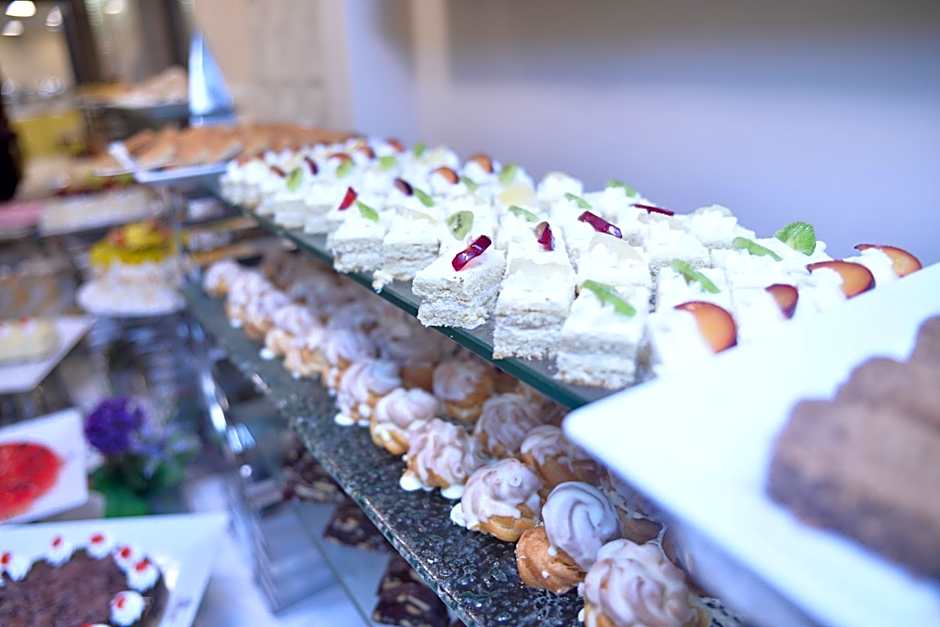 Eastern Al Montazah Hotel