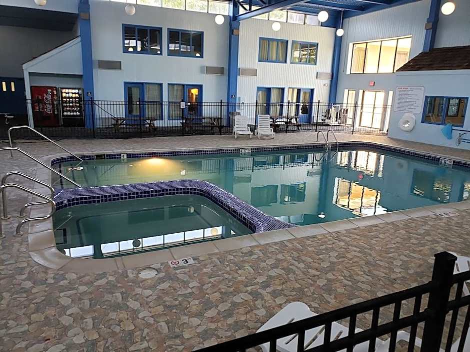 A Victory Hotel & Suites