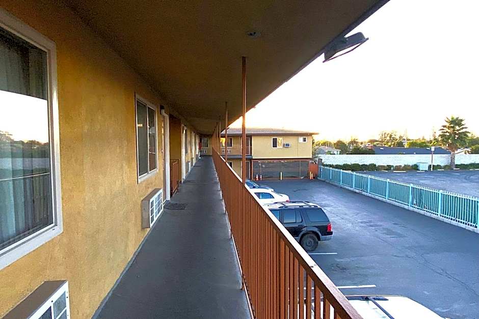 Robinhood Motel Anaheim West