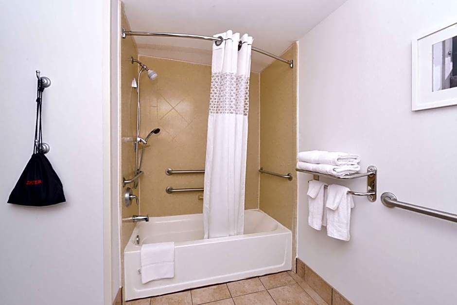 Hampton Inn By Hilton & Suites Wilmington