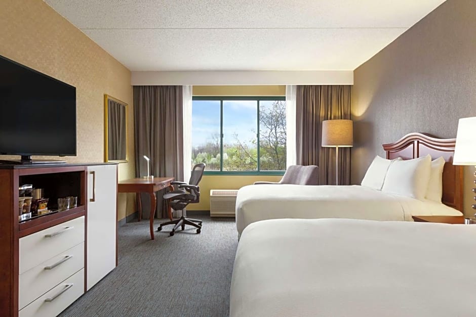 DoubleTree by Hilton Hotel Detroit - Novi