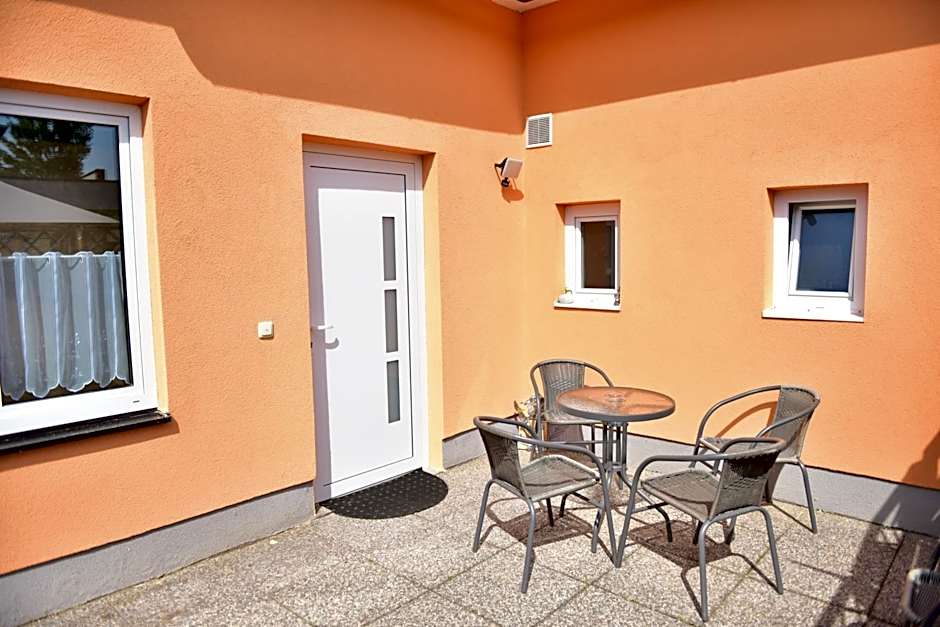 Ferienwohnungen und Zimmer Yassi