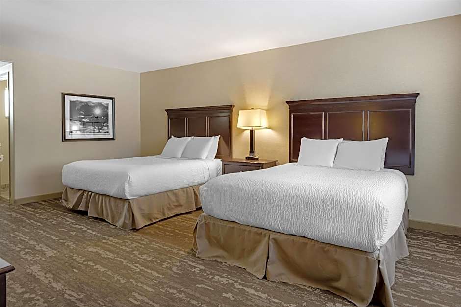 Best Western Plus Frontier Motel