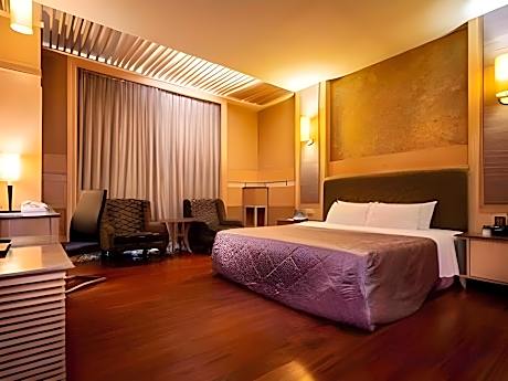 MG Business Double Room