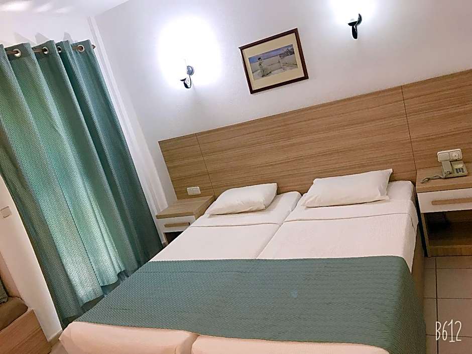 Ant Apart Hotel