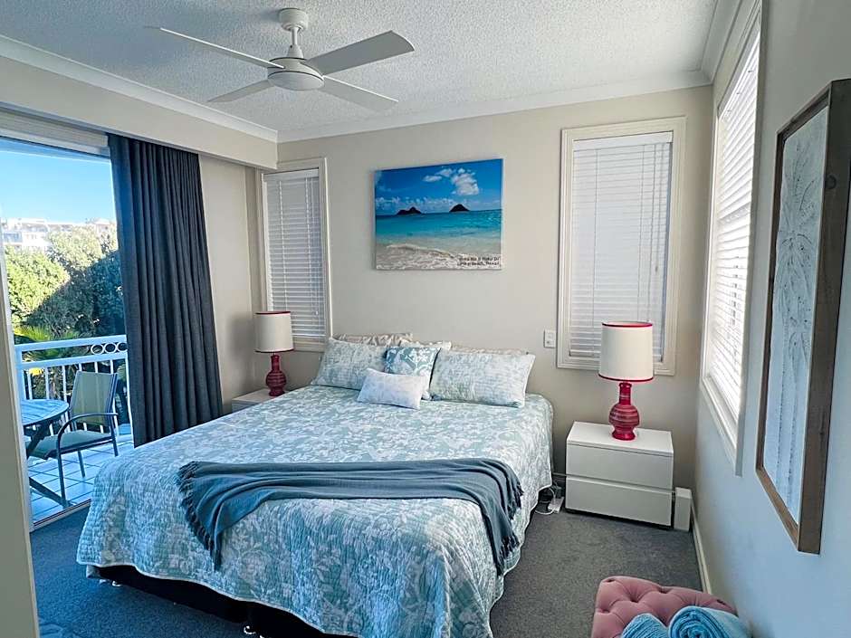 Photo 1 of 23 of Apartment, Balcony