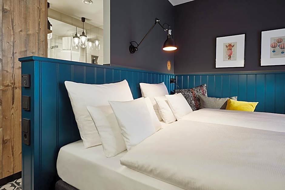 me and all hotel Mainz, by Hyatt