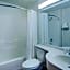 Microtel Inn & Suites By Wyndham Holland