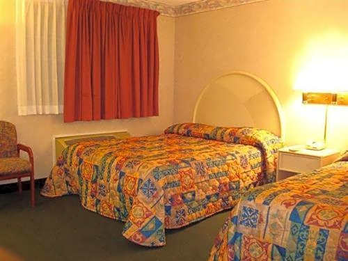 O'Hare Inn & Suites