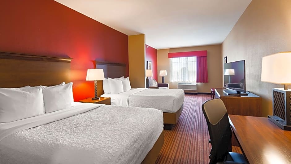 Best Western Plus Hudson Hotel & Suites