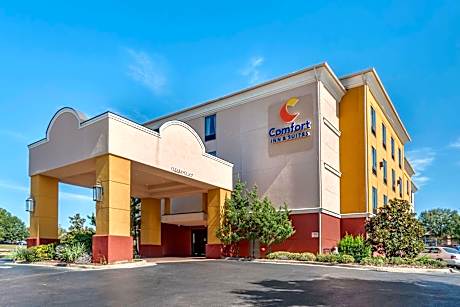 Comfort Inn & Suites Clinton - Jackson West