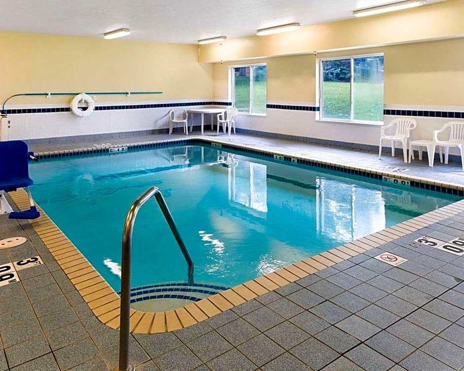 Quality Inn Lakeville North