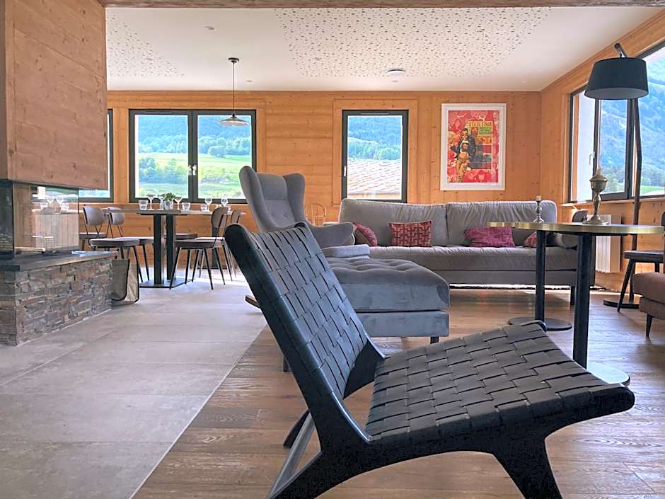 L'Outa Hotel Restaurant