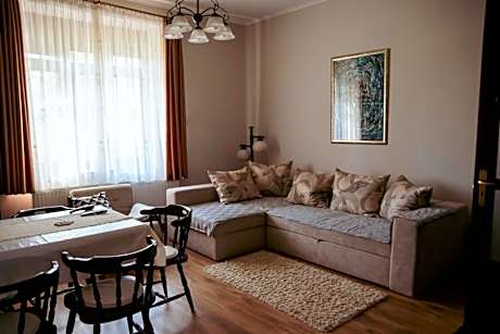 Dobay Apartman Gyula