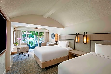 Club Room with Two Queens- Pool View/Balcony