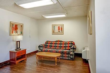 1 Bedroom Suite Walkin
