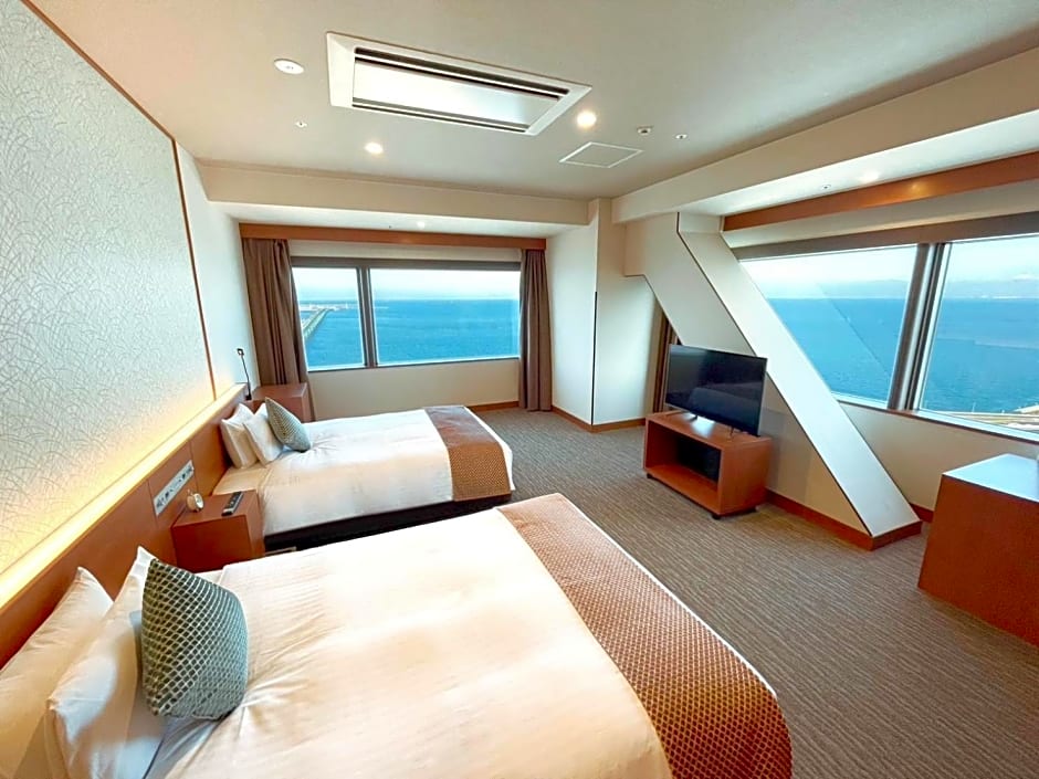 Odysis Suites Osaka Airport Hotel