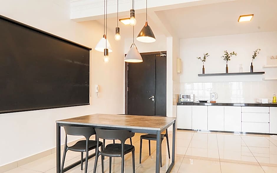 Boulevard Service Apartment KL by Airhost
