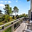 Canandaigua Lake Retreat with view and private beach access, foliage, hike, and Ski