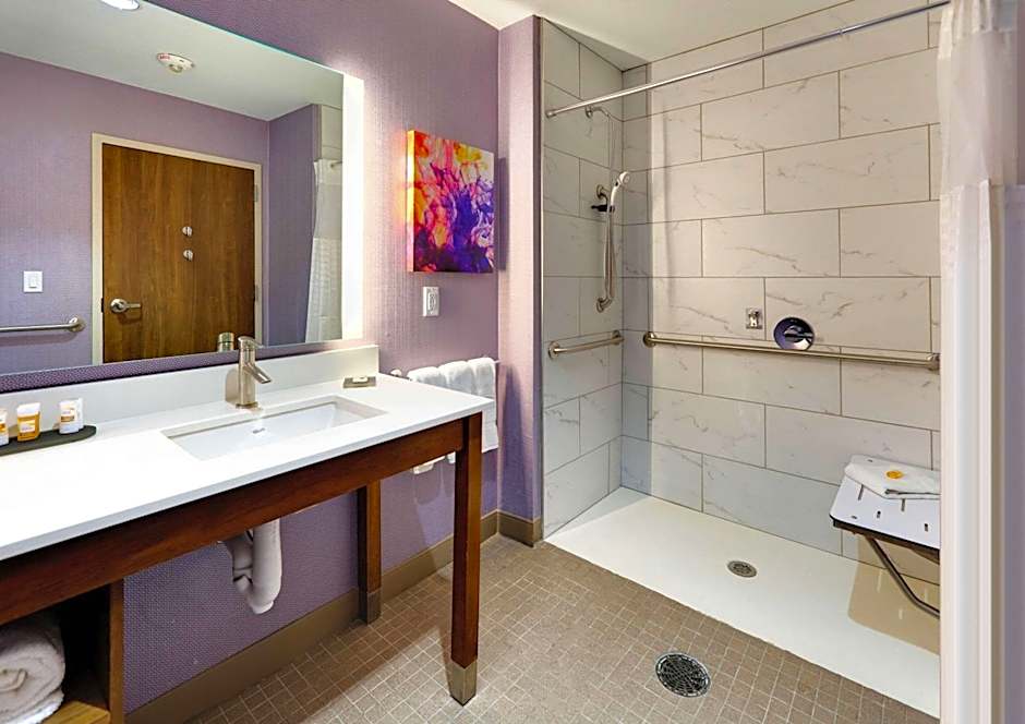 La Quinta Inn & Suites by Wyndham Lakeway