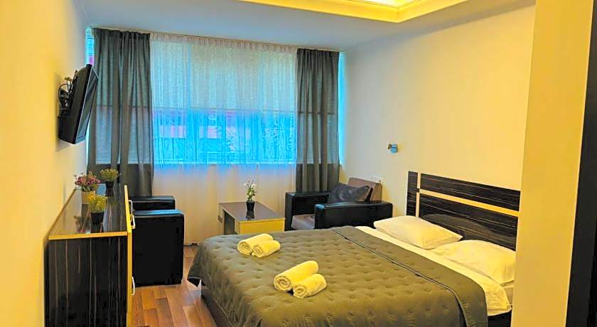 Argo Hotel