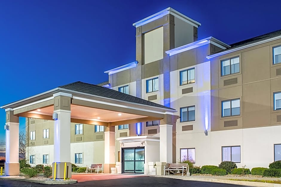 Holiday Inn Express Hotel Howe / Sturigs By IHG