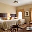 Linden Row Inn