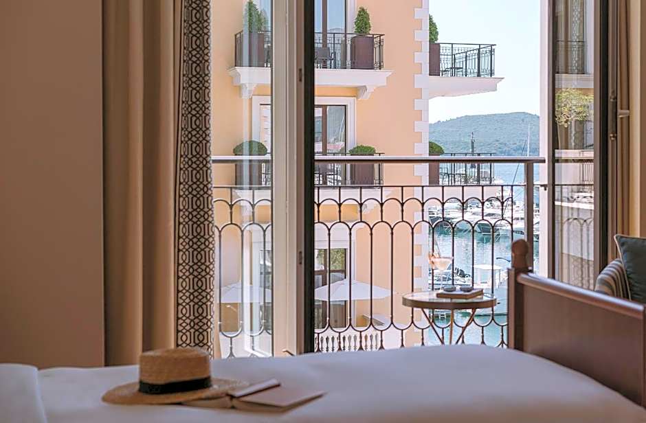 Regent Porto Montenegro By IHG