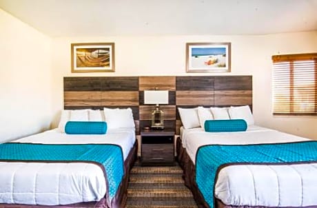 Standard Queen Room with Two Queen Beds