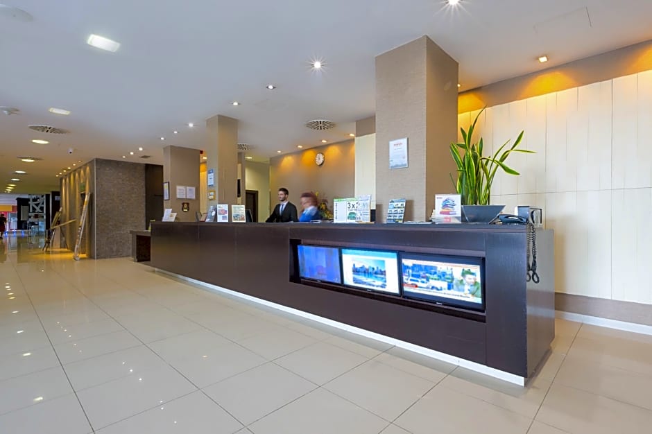 Gran Cervantes By Blue Sea Torremolinos Rates From Eur39
