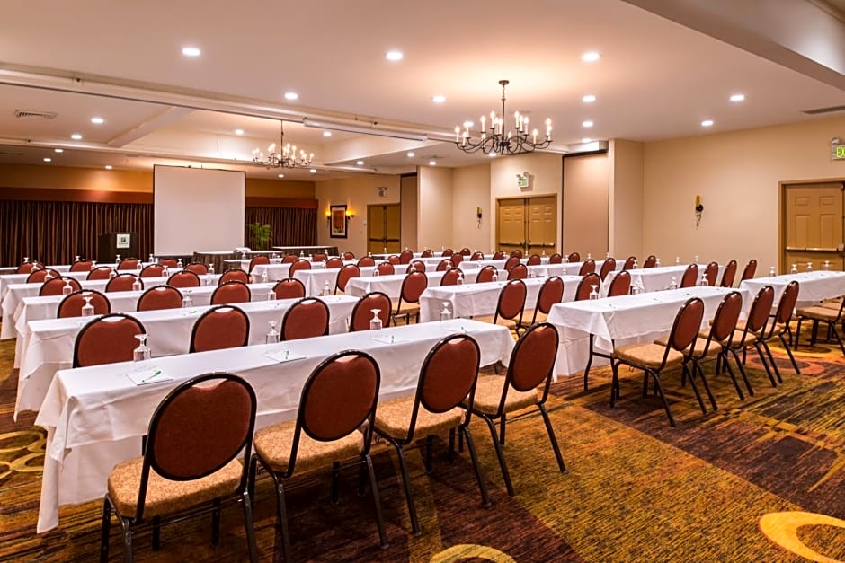 Holiday Inn Dublin - Pleasanton By IHG