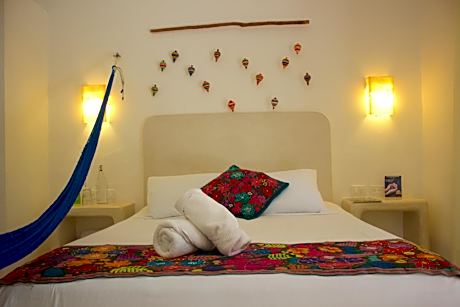 Queen Room with Private Bathroom