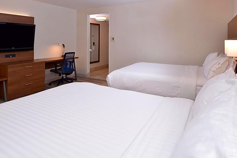 Holiday Inn Express Palm Desert By IHG