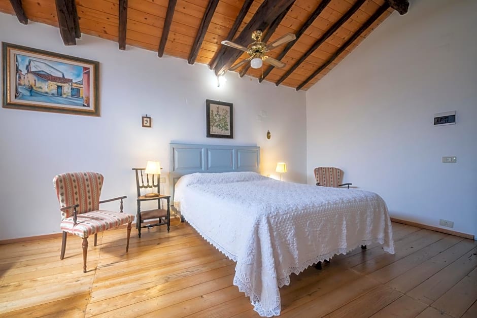 Casa Camboni-Dimora Storica Bed & Breakfast