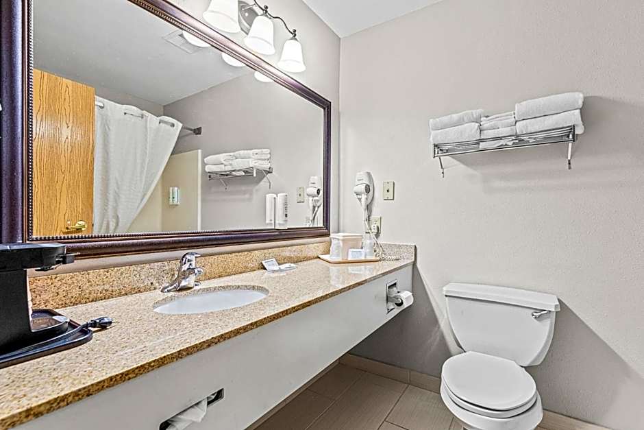 Quality Inn & Suites On The River