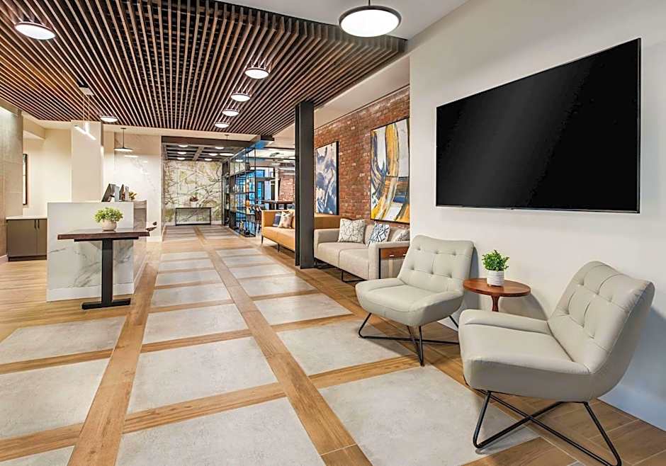 Hyatt Place Newark-Main Street